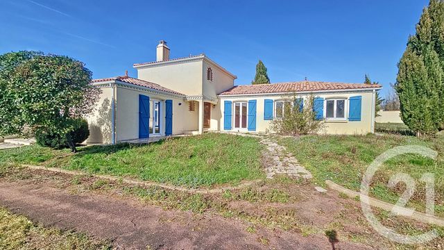 Maison à vendre - 10 pièces - 363 m2 - Bessay - 85 - PAYS-DE-LOIRE