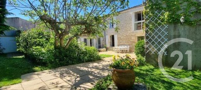 Maison à vendre - 7 pièces - 160 m2 - Lucon - 85 - PAYS-DE-LOIRE