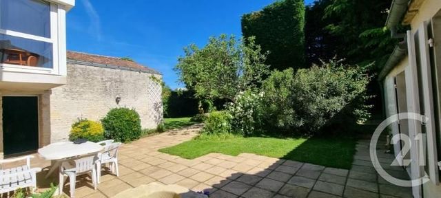 Maison à vendre - 7 pièces - 160 m2 - Lucon - 85 - PAYS-DE-LOIRE