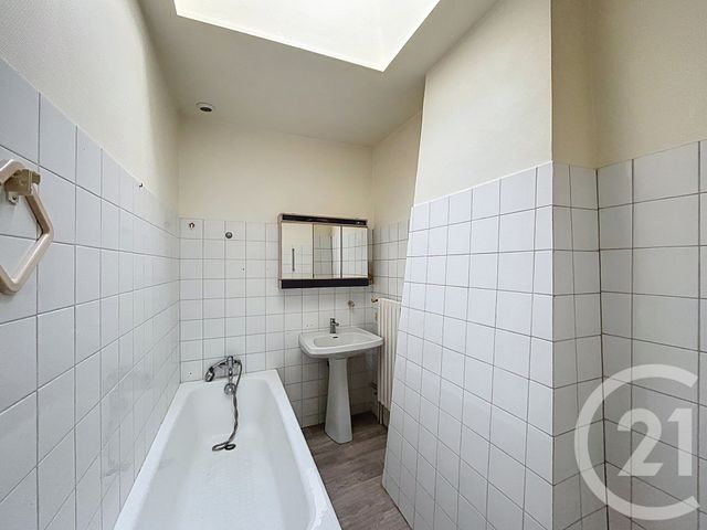 Appartement T3 à vendre - 4 pièces - 97,34 m2 - Le Champ St Pere - 85 - PAYS-DE-LOIRE