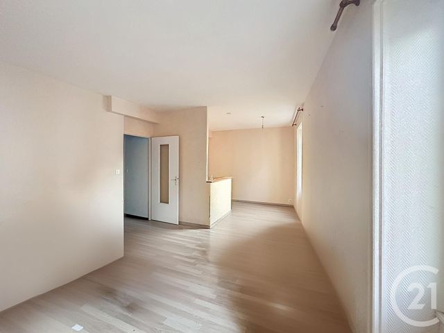 Appartement T3 à vendre - 3 pièces - 120 m2 - Lucon - 85 - PAYS-DE-LOIRE