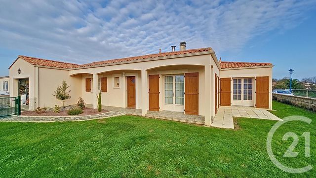Maison à vendre - 5 pièces - 140,13 m2 - Ste Radegonde Des Noyers - 85 - PAYS-DE-LOIRE