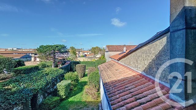 Maison à vendre - 5 pièces - 116 m2 - Lucon - 85 - PAYS-DE-LOIRE