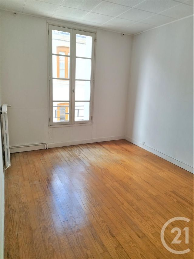 Maison à vendre - 8 pièces - 184,03 m2 - Fontenay Le Comte - 85 - PAYS-DE-LOIRE