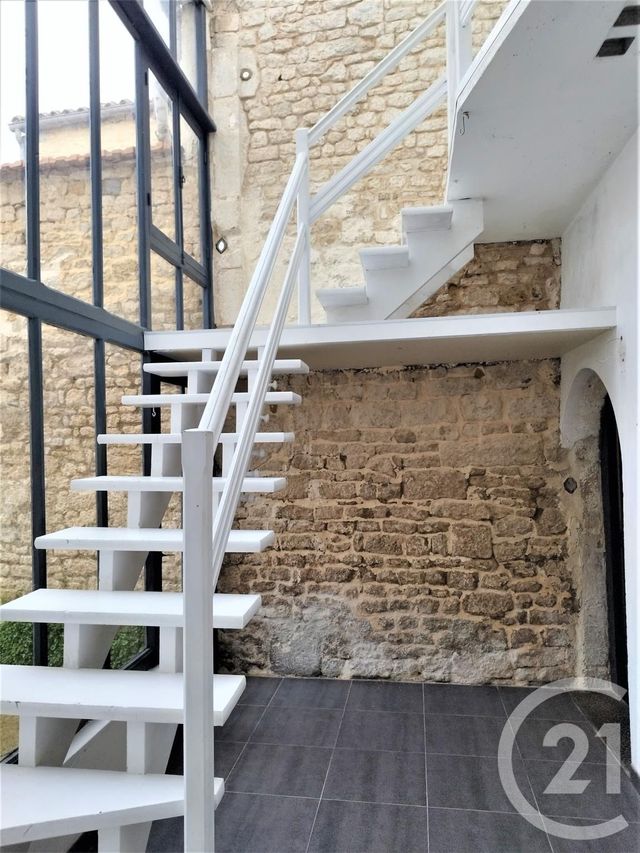 Maison à vendre - 8 pièces - 184,03 m2 - Fontenay Le Comte - 85 - PAYS-DE-LOIRE