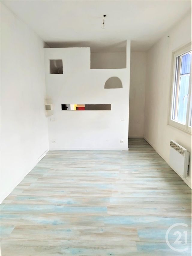 Maison à vendre - 8 pièces - 184,03 m2 - Fontenay Le Comte - 85 - PAYS-DE-LOIRE