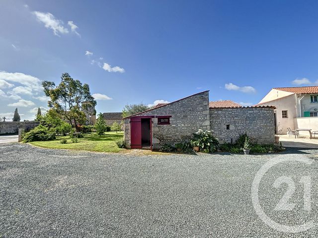 Maison à vendre - 5 pièces - 201,72 m2 - St Pierre Le Vieux - 85 - PAYS-DE-LOIRE