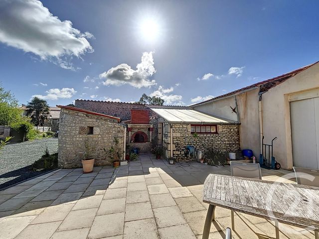 Maison à vendre - 5 pièces - 201,72 m2 - St Pierre Le Vieux - 85 - PAYS-DE-LOIRE