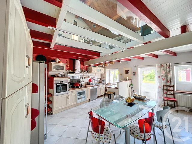 Maison à vendre - 5 pièces - 201,72 m2 - St Pierre Le Vieux - 85 - PAYS-DE-LOIRE