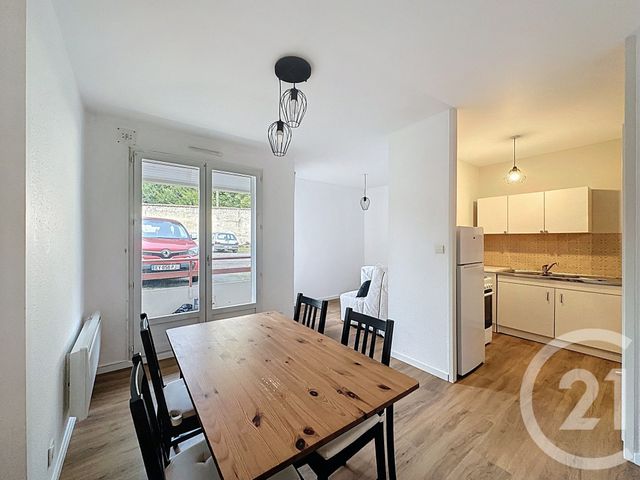 Afficher la photo en grand Appartement T1 à louer - 1 pièce - 33,80 m2 - Lucon - 85 - PAYS-DE-LOIRE