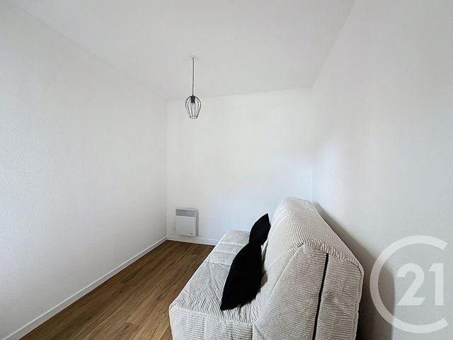 Afficher la photo en grand Appartement T1 à louer - 1 pièce - 33,80 m2 - Lucon - 85 - PAYS-DE-LOIRE