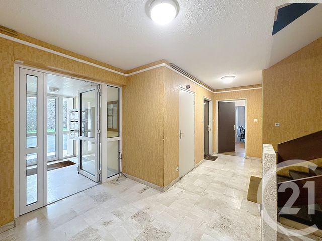 Afficher la photo en grand Appartement T1 à louer - 1 pièce - 33,80 m2 - Lucon - 85 - PAYS-DE-LOIRE
