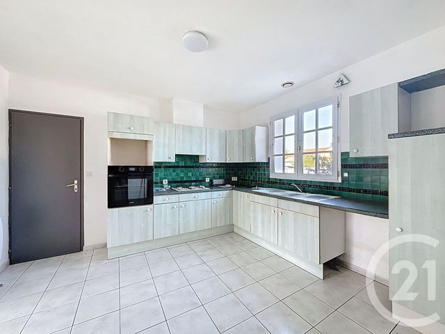 Maison &agrave; louer - 5 pi&egrave;ces - 97 m2 - Lucon - 85 - PAYS-DE-LOIRE