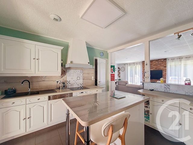 Maison &agrave; vendre - 6 pi&egrave;ces - 115 m2 - St Jean De Beugne - 85 - PAYS-DE-LOIRE