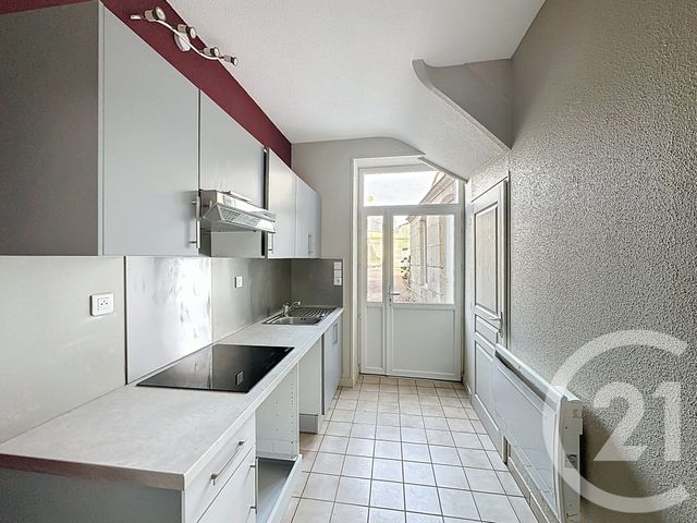 Maison &agrave; louer - 4 pi&egrave;ces - 96,28 m2 - Lucon - 85 - PAYS-DE-LOIRE