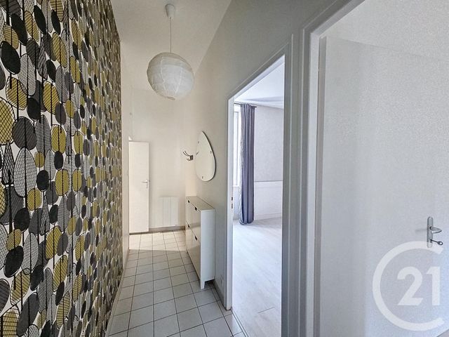 Appartement T3 &agrave; louer - 3 pi&egrave;ces - 71,70 m2 - Lucon - 85 - PAYS-DE-LOIRE