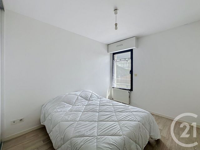 Appartement T2 &agrave; louer - 2 pi&egrave;ces - 52,93 m2 - La Roche Sur Yon - 85 - PAYS-DE-LOIRE