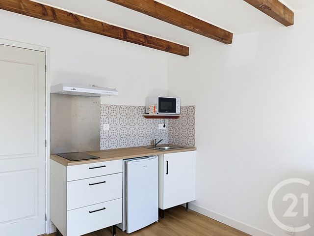 Appartement Studio &agrave; louer - 1 pi&egrave;ce - 27,88 m2 - Lucon - 85 - PAYS-DE-LOIRE