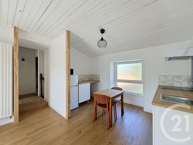 Appartement T2 &agrave; louer - 2 pi&egrave;ces - 41,72 m2 - Lucon - 85 - PAYS-DE-LOIRE