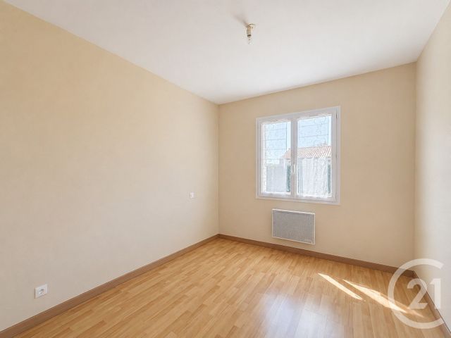 Maison &agrave; louer - 4 pi&egrave;ces - 86,10 m2 - Lucon - 85 - PAYS-DE-LOIRE