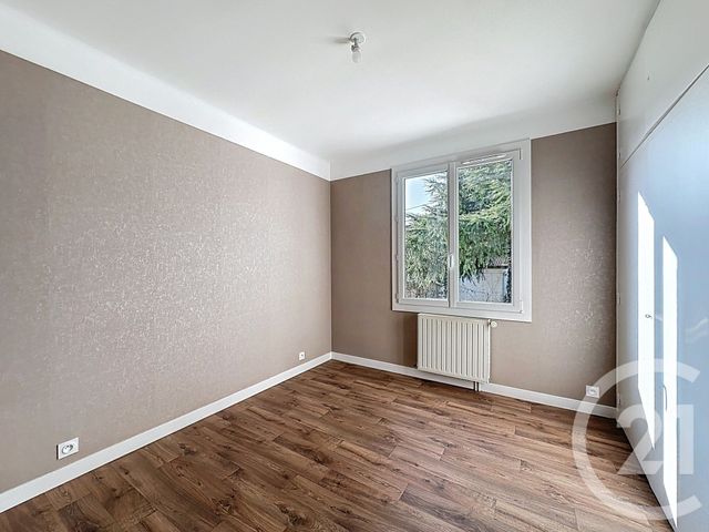 Maison &agrave; louer - 5 pi&egrave;ces - 81 m2 - Lucon - 85 - PAYS-DE-LOIRE