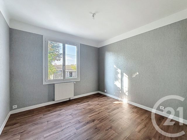 Maison &agrave; louer - 5 pi&egrave;ces - 81 m2 - Lucon - 85 - PAYS-DE-LOIRE