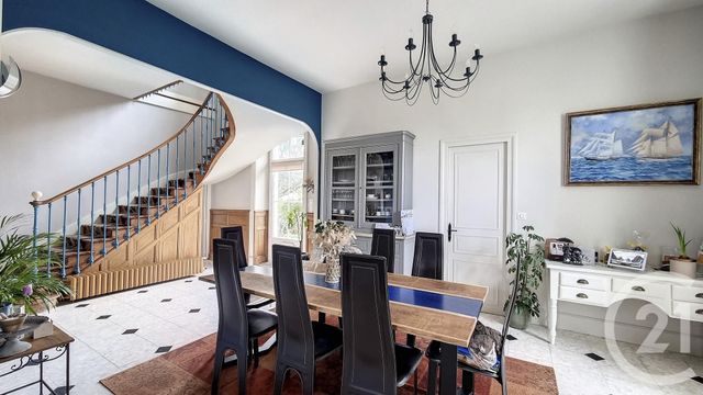 Maison &agrave; louer - 5 pi&egrave;ces - 195,26 m2 - Nalliers - 85 - PAYS-DE-LOIRE