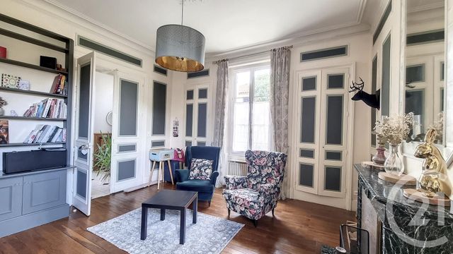 Maison &agrave; louer - 5 pi&egrave;ces - 195,26 m2 - Nalliers - 85 - PAYS-DE-LOIRE