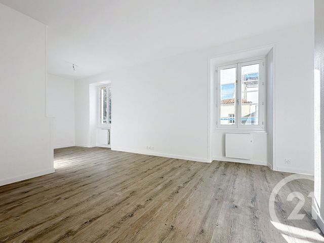 Appartement T3 &agrave; louer - 3 pi&egrave;ces - 51,51 m2 - Lucon - 85 - PAYS-DE-LOIRE