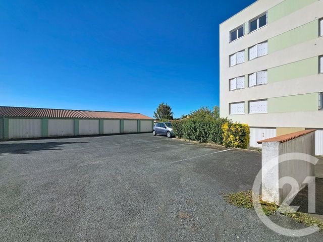 Appartement T3 &agrave; vendre - 3 pi&egrave;ces - 72,54 m2 - Lucon - 85 - PAYS-DE-LOIRE