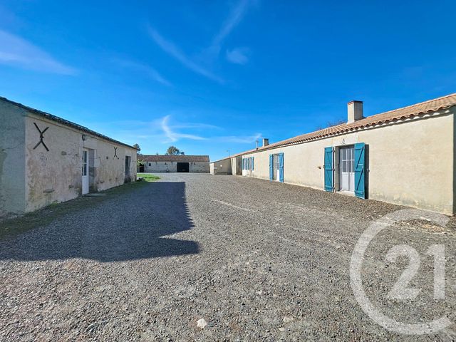 Maison &agrave; vendre - 4 pi&egrave;ces - 156 m2 - Champagne Les Marais - 85 - PAYS-DE-LOIRE