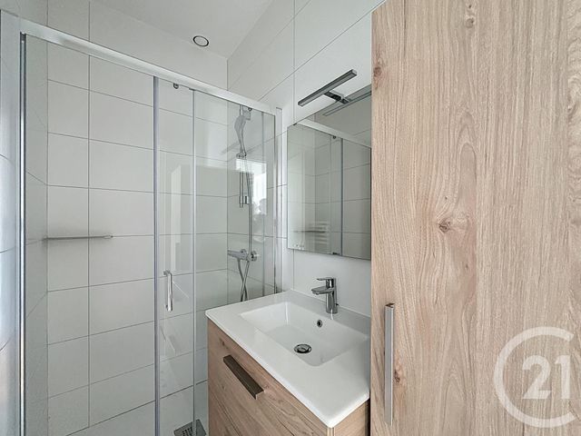 Appartement T3 &agrave; louer - 3 pi&egrave;ces - 49,50 m2 - Lucon - 85 - PAYS-DE-LOIRE