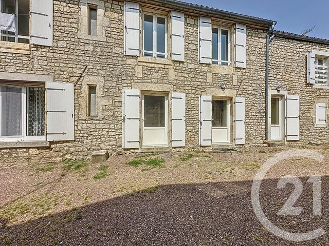 Appartement T3 &agrave; louer - 3 pi&egrave;ces - 49,50 m2 - Lucon - 85 - PAYS-DE-LOIRE
