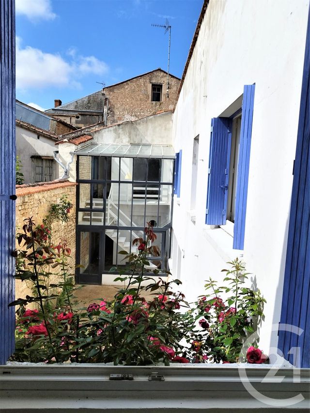 Maison à vendre - 8 pièces - 184,03 m2 - Fontenay Le Comte - 85 - PAYS-DE-LOIRE