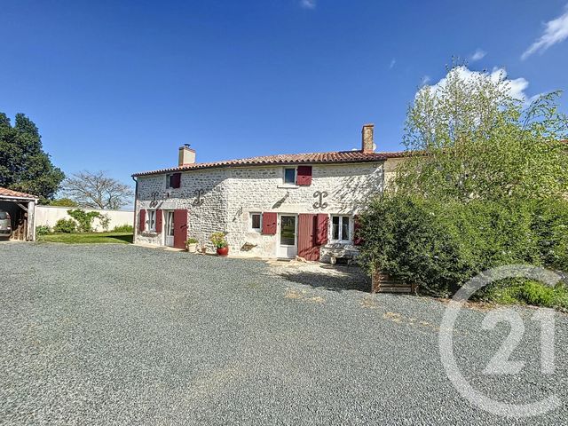 Maison à vendre - 5 pièces - 201,72 m2 - St Pierre Le Vieux - 85 - PAYS-DE-LOIRE